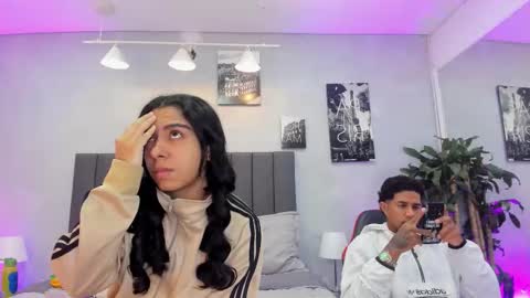 Violet and Myers online show from 11.12.25