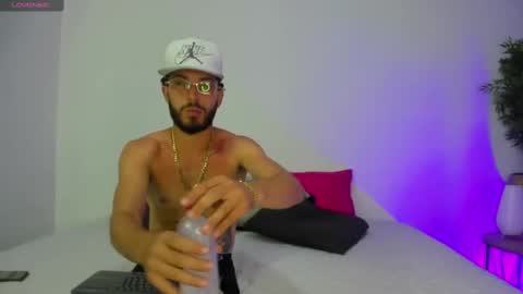 Violet and Paul online show from 09.23.25