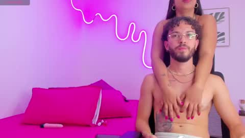 Violet and Paul online show from 10.08.25