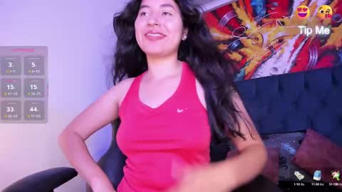 Snapshot of violet_blaze chatting on 10.05.25 online show from 10.05.25