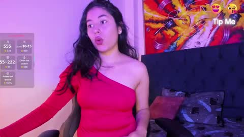 Snapshot of violet_blaze chatting on 10.06.25 online show from 10.06.25