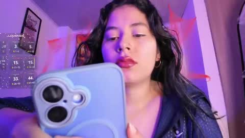 Snapshot of violet_blaze chatting on 11.02.25 online show from 11.02.25