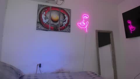 Violet online show from 02.25.25