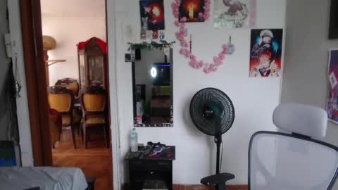 Snapshot of violet_hentai01 chatting on 11.04.25 Violete Hentai01 online show from 11.04.25