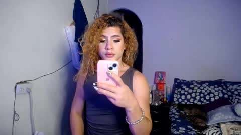 Snapshot of violet_hyuga chatting on 10.21.25 violet_hyuga online show from 10.21.25