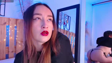 Violet Jones online show from 03.03.25