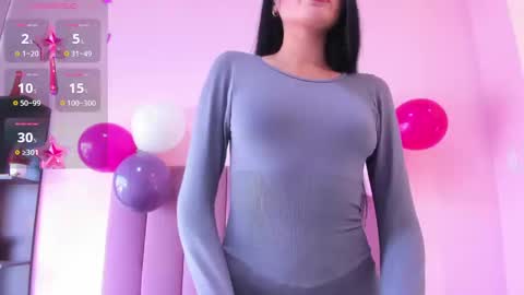 violet online show from 11.04.25