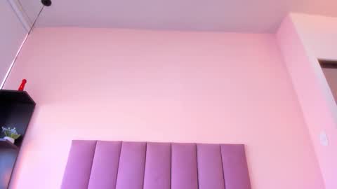 violet online show from 12.01.25