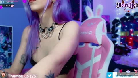 Snapshot of violet_noir_ chatting on 12.16.24 Deya online show from 12.16.24