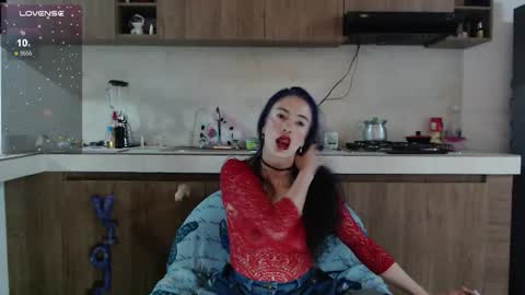 violet-sweet-23 online show from 10.22.25