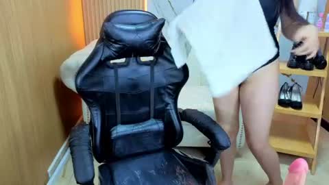 Violet online show from 07.11.26