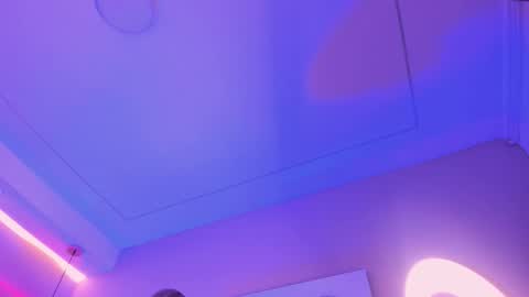 Snapshot of violeta_abel chatting on 10.07.25 Violeta online show from 10.07.25