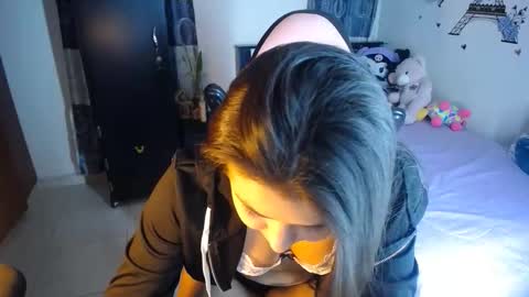 violeta.. online show from 01.05.26