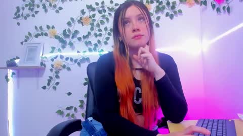 Snapshot of violeta_cutee chatting on 02.24.26 Violeta online show from 02.24.26