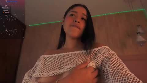 Snapshot of violeta_garcia chatting on 02.19.25 Violeta Garcia online show from 02.19.25