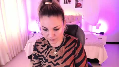 violeta_hotter_ online show from 10.06.25