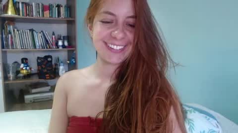 Snapshot of violeta_peter69 chatting on 05.17.26 Violeta Peter online show from 05.17.26