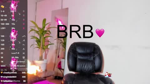 Violeta Princess Please help me with your thumbs up its important   online show from 01.30.25