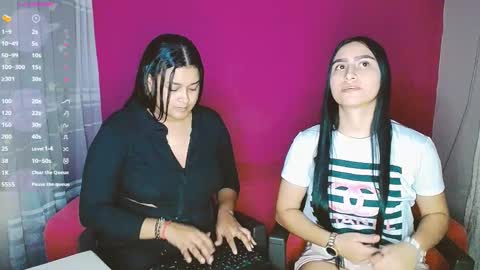 Snapshot of violeta_rouses chatting on 03.04.25 violeta_rouses online show from 03.04.25