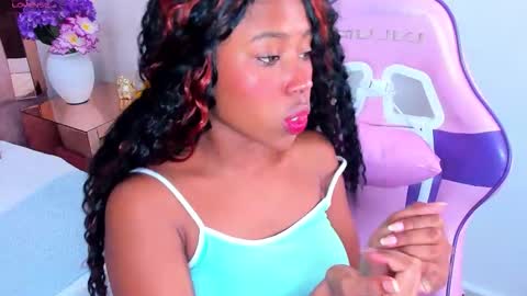 Snapshot of violeta_ruizz chatting on 01.19.26 Violeta Ruiz online show from 01.19.26