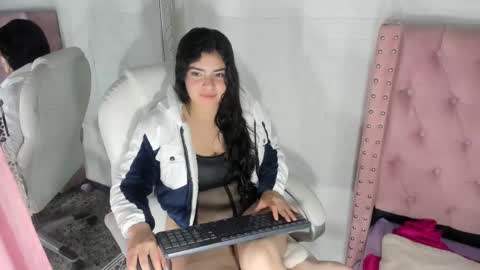 Viollet online show from 01.01.25