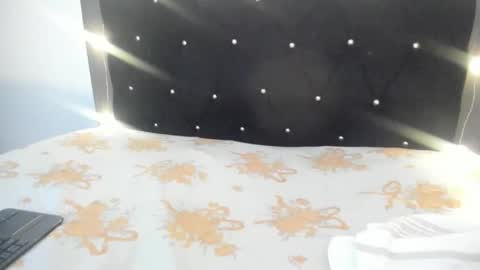 VioletaDums online show from 04.14.26