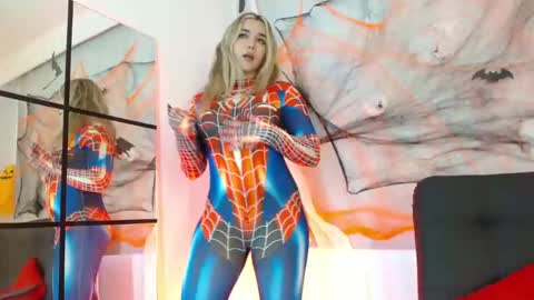 Violeta online show from 10.23.25