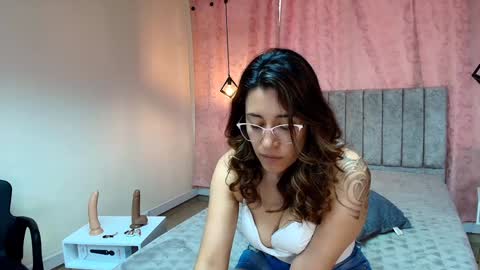 VIOLETA online show from 01.15.25