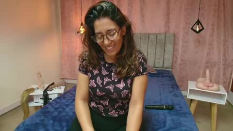 VIOLETA online show from 02.08.25