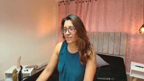 VIOLETA online show from 02.17.25