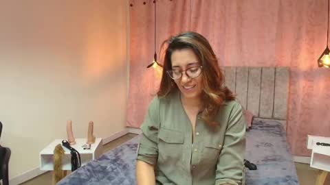 VIOLETA online show from 02.20.25