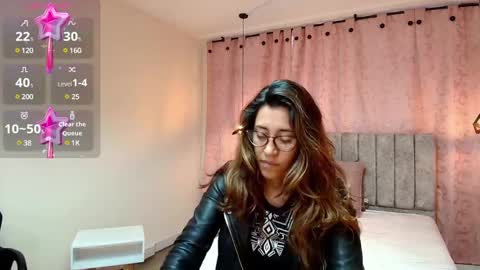 VIOLETA online show from 02.25.25