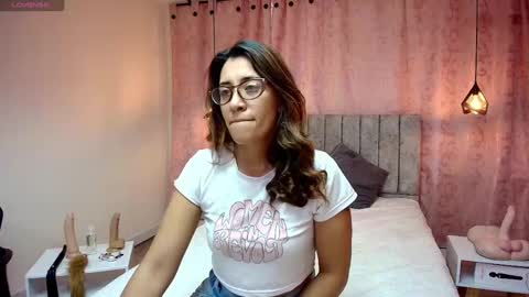 VIOLETA online show from 02.28.25