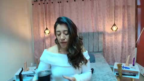 VIOLETA online show from 09.19.25