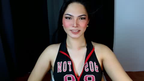 Snapshot of violetasha chatting on 02.01.25 violet online show from 02.01.25