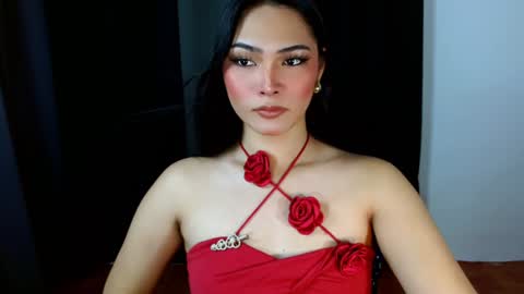 Snapshot of violetasha chatting on 02.01.25 violet online show from 02.01.25