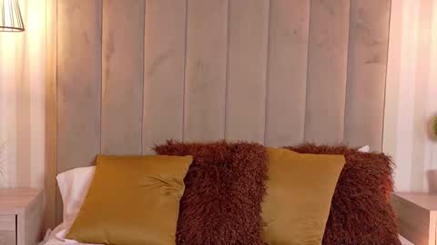 Cute Violet online show from 09.18.25