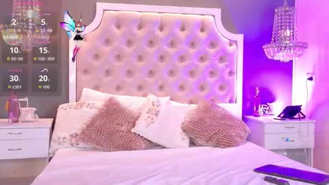 Cute Violet online show from 10.19.25