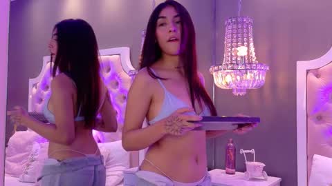 Cute Violet online show from 10.28.25