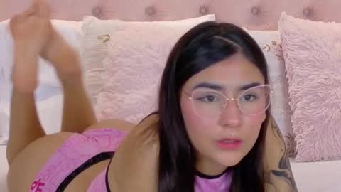 Cute Violet online show from 11.07.25