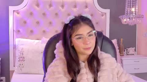 Violet  online show from 01.16.26