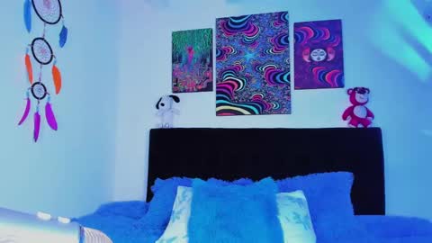 Snapshot of violetbunnyy1 chatting on 01.11.25 Violet online show from 01.11.25