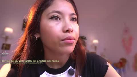 Snapshot of violeth___ chatting on 10.03.25 violeth___ online show from 10.03.25