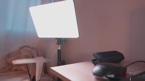 Snapshot of violeth___ chatting on 10.22.25 violeth___ online show from 10.22.25