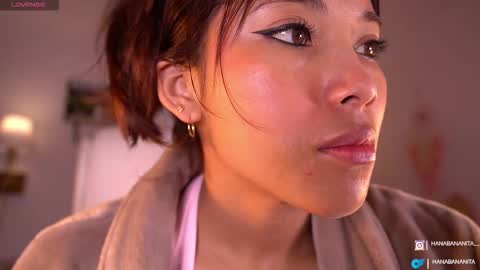 Snapshot of violeth___ chatting on 10.27.25 violeth___ online show from 10.27.25