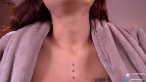 Snapshot of violeth___ chatting on 11.07.25 violeth___ online show from 11.07.25