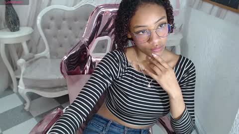 violeth_b online show from 12.17.24