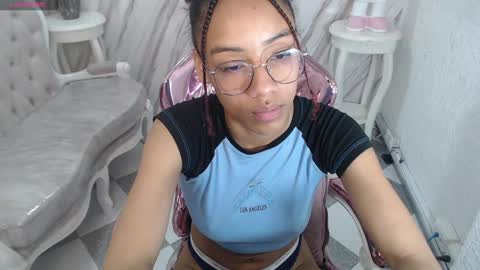 violeth_b online show from 12.23.24