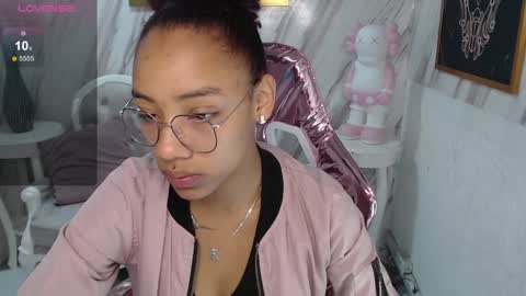 violeth_b online show from 01.07.25
