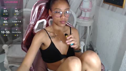 violeth_b online show from 01.10.25
